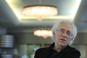 Tzvetan Todorov Tzvetan Todorov
