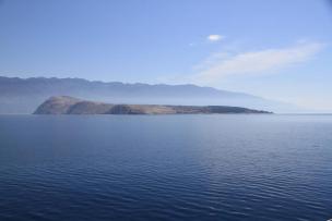 Pogled na Goli otok iz smeri Sv. Grgurja