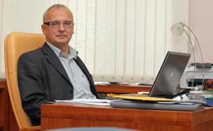 Andrej Grafenauer, dekan Akademije za glasbo Andrej Grafenauer, dekan Akademije za glasbo