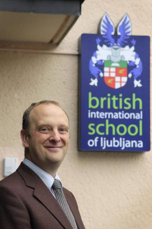 Jeremy Hibbins, Britanska mednarodna šola v Ljubljani